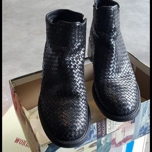 Leather woven boots